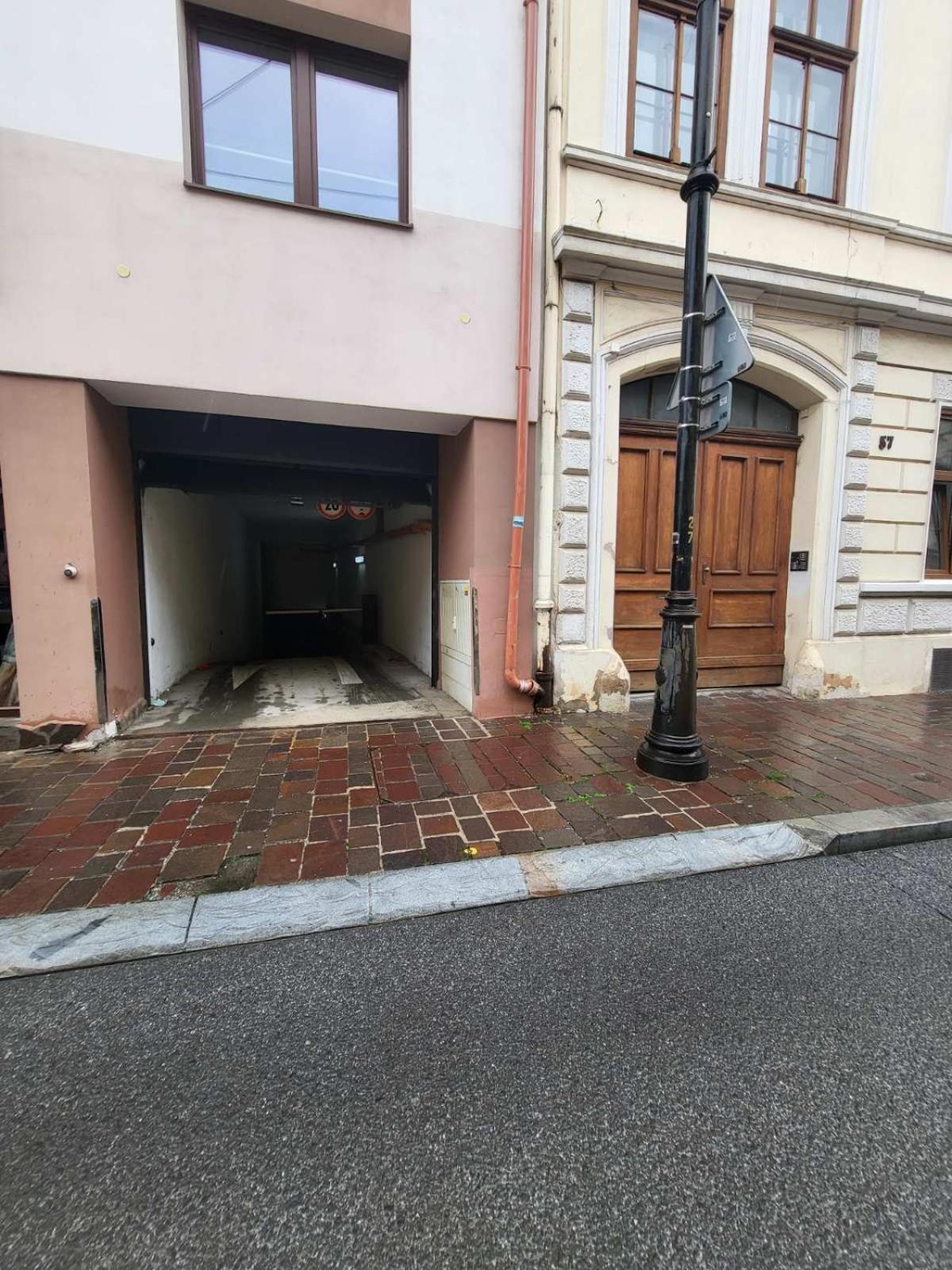 Monar Exclusive Center Free Parking In Garage Apartment Кошице Екстериор снимка